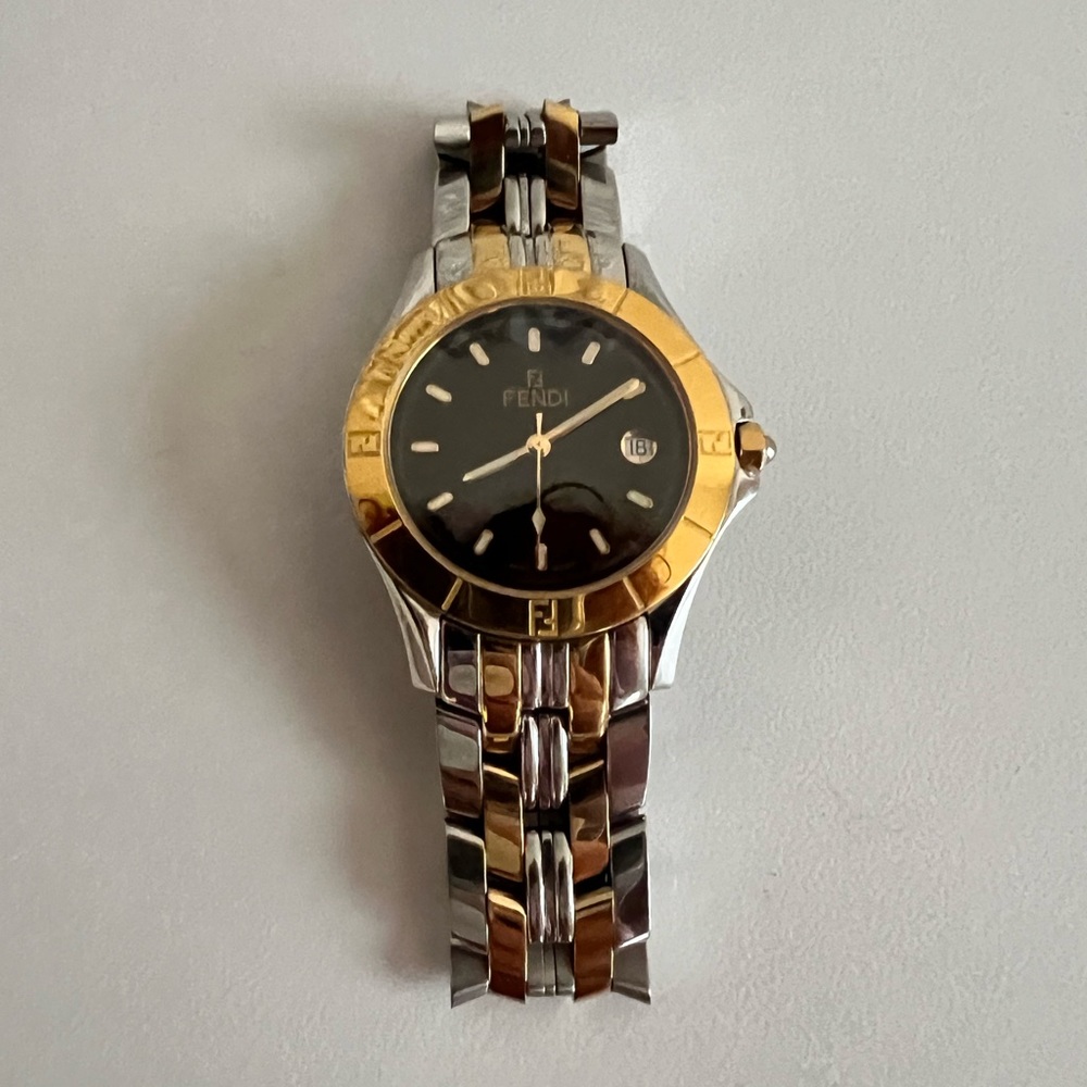 Fendi Orologi 900 Watch View 3